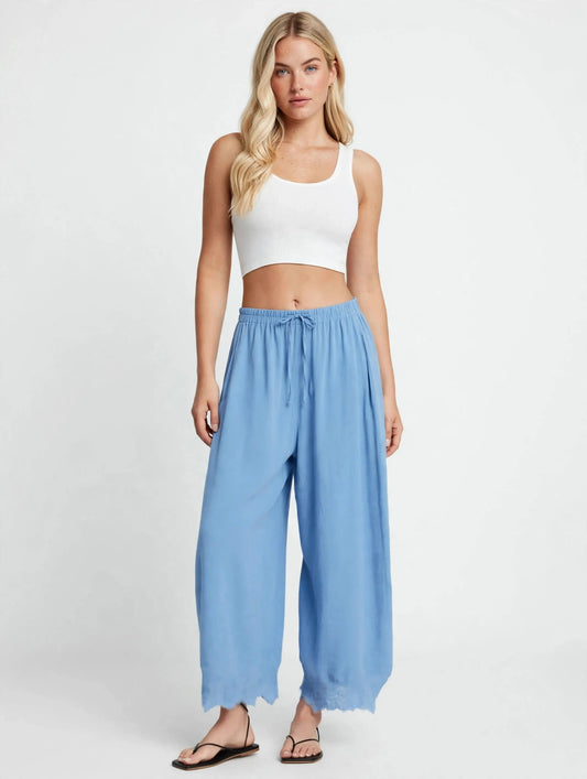 Pantalon large fluide et décontracté à taille haute