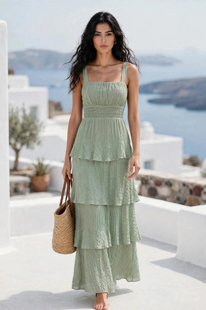 Robe longue à volants superposés et bretelles fines au style bohéme