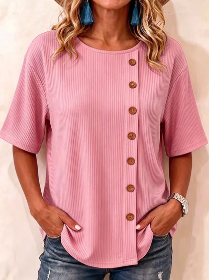 T-shirt élégant à manches courtes et boutons décoratifs asymétriques