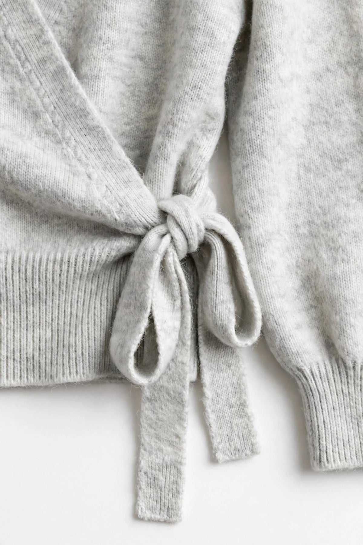 Pull Cache-Cœur Élégant à Nouer
