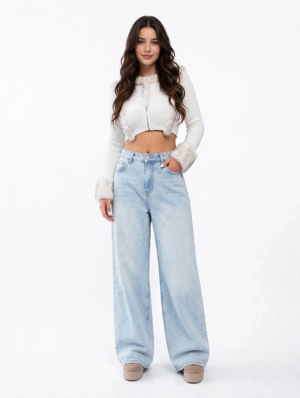 Jean wide-leg taille haute intemporel style casual